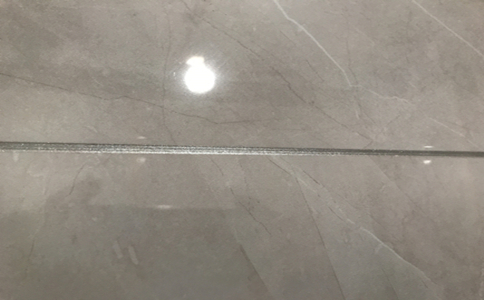 美缝墙砖如何美缝